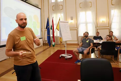 Csere Áron János a Részvételi Tanács ülésén (fotó: Mocsári László, Minap)